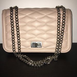 Express light pink quilted bag